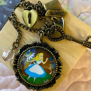 Alice in Wonderland Disney parks long necklace✨✨